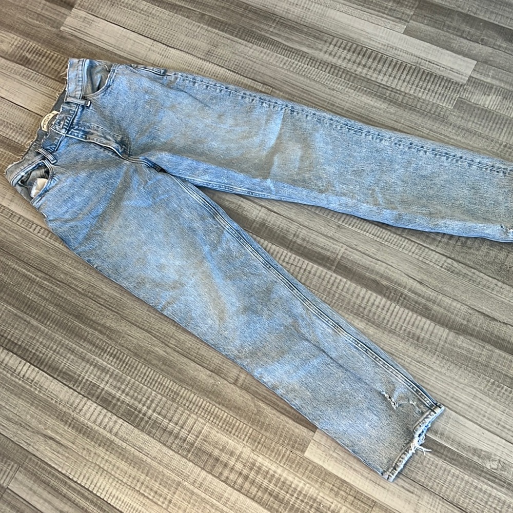 Abercrombie And Fitch The 90s Straight Ultra High Rise Size 29/8L. Curve Love.